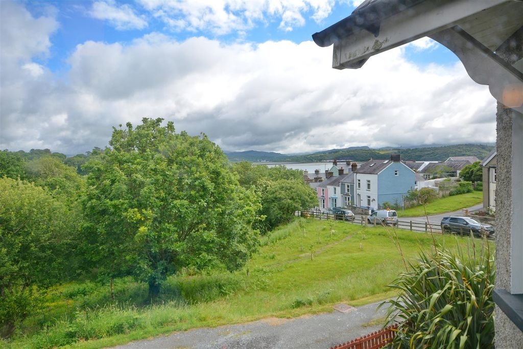Property photo 2 of 32 Mwg_8696.Jpg