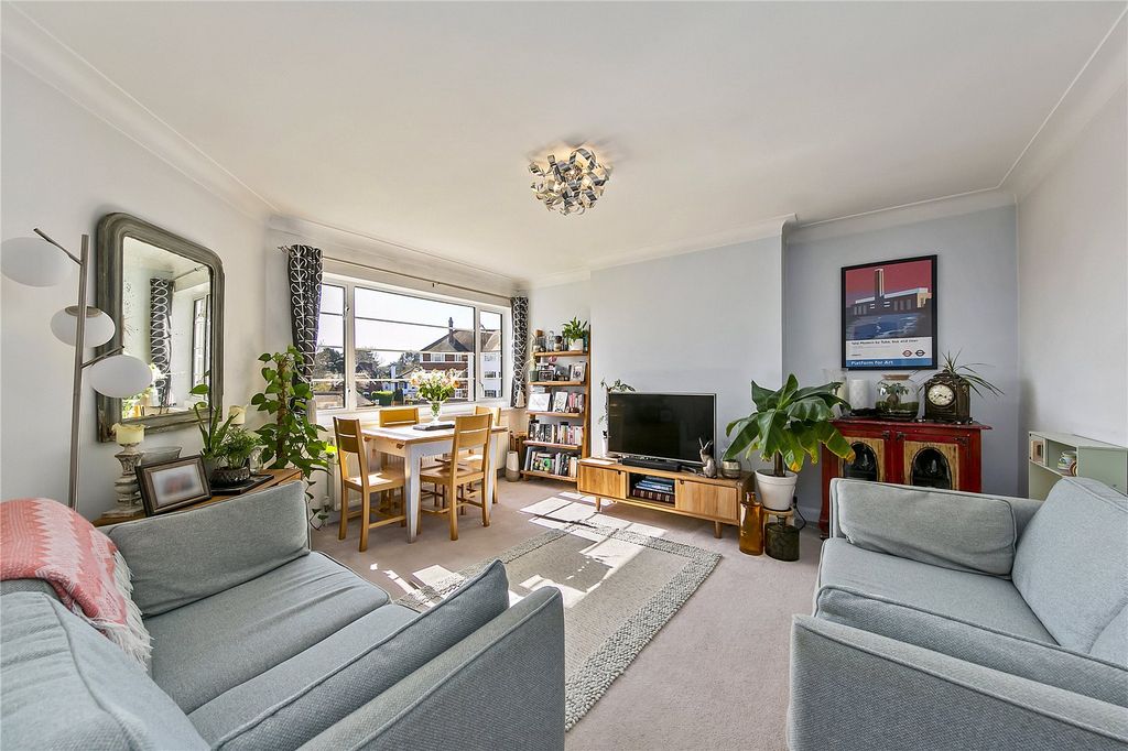 Property photo 2 of 13 Picture No. 12