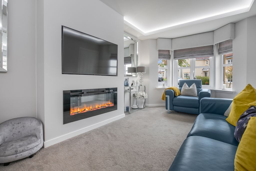 Property photo 2 of 40