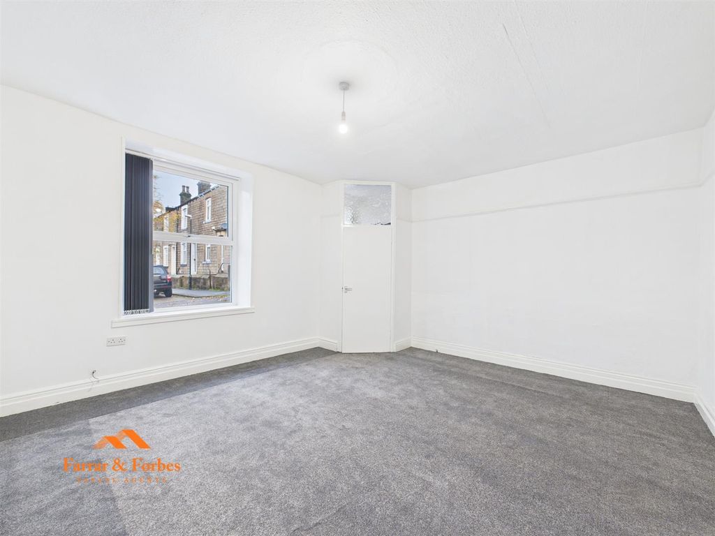 Property photo 2 of 12 Cam03956G0-Pr0174-Still002.Jpg