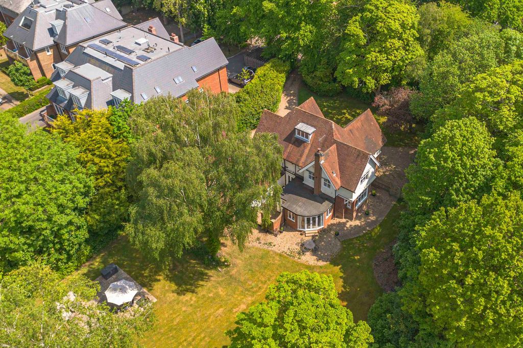 Additional image 26 of 5 bed detached house for saleAmersham Road, High Wycombe HP13