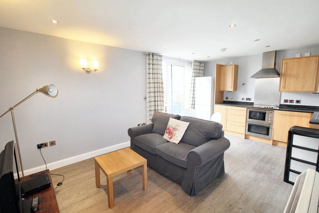 Property photo 2 of 11