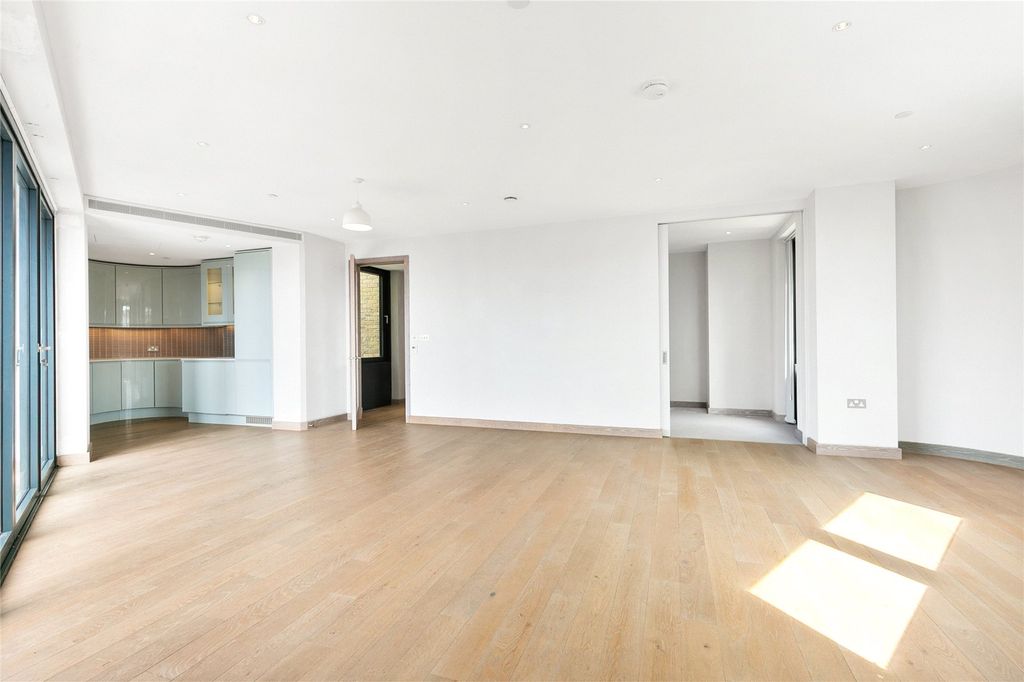 Property photo 2 of 9 Reception Room