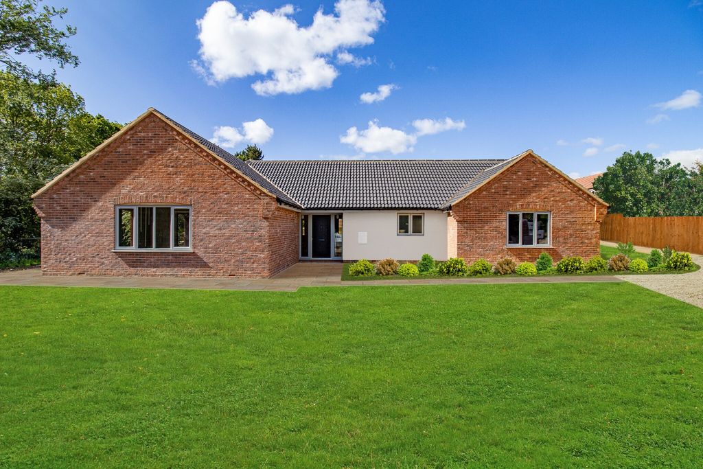 Property photo 1 of 2 5208910