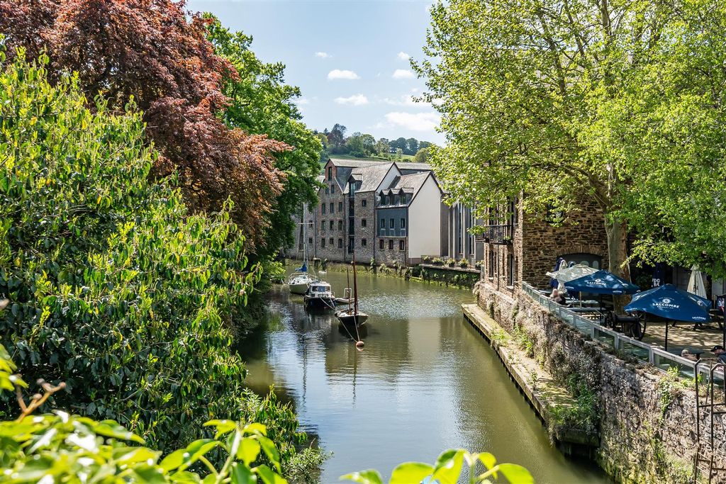 Property photo 1 of 16 24-681A6878E7Cf5-1288673-Arw-24.Jpg