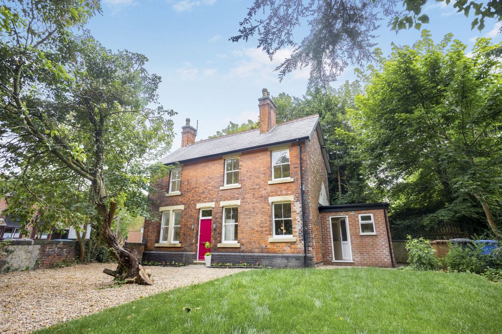 Property photo 1 of 19 Tlc_Ac98E174-B4A0-43d4-8B13-d0878B91039F_687180B