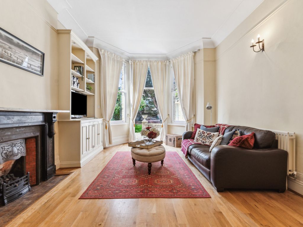 Property photo 2 of 17