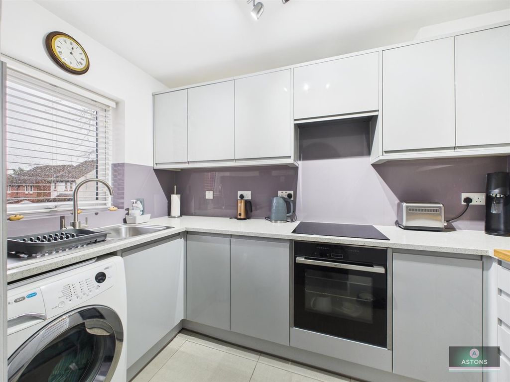 Property photo 2 of 17 Cam04622G0-Pr0164-Still010.Jpg