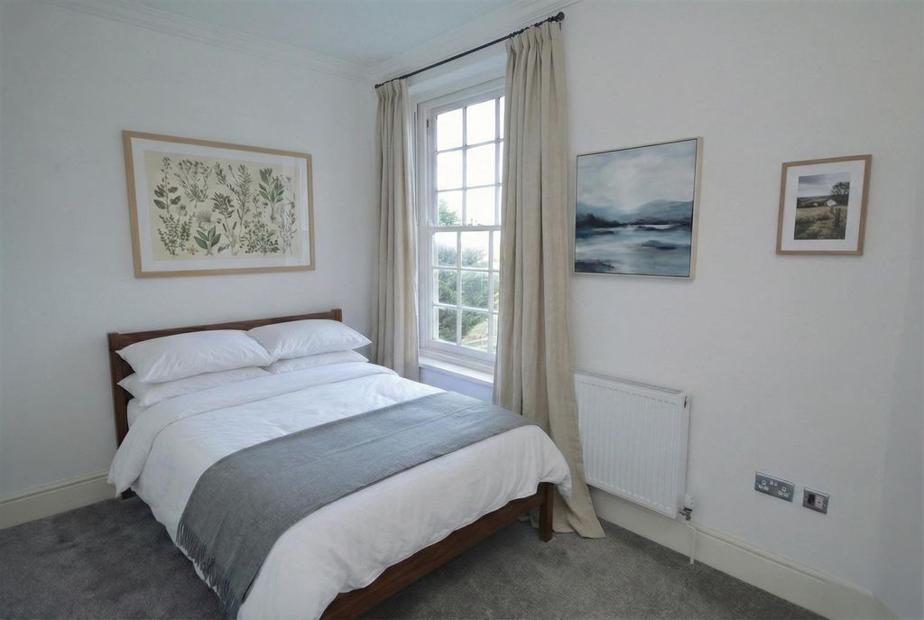 Property photo 3 of 6 Image-3x2-2528x1696 (8).Jpg