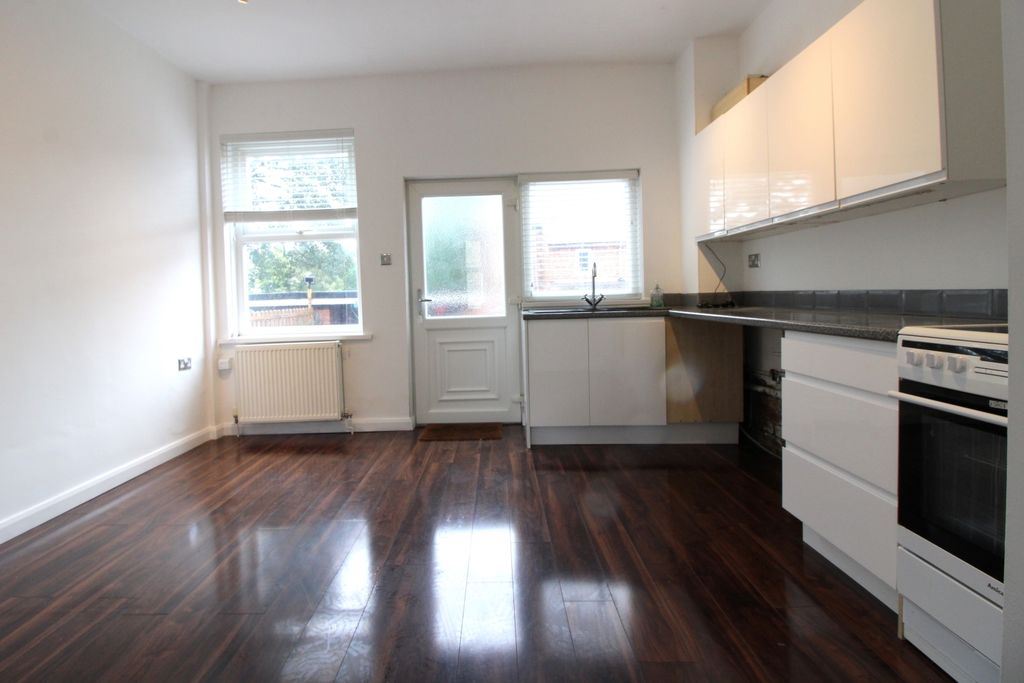 Property photo 2 of 10 Img_4844