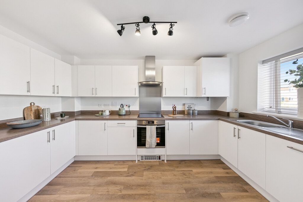 Property photo 3 of 10 R51_1100