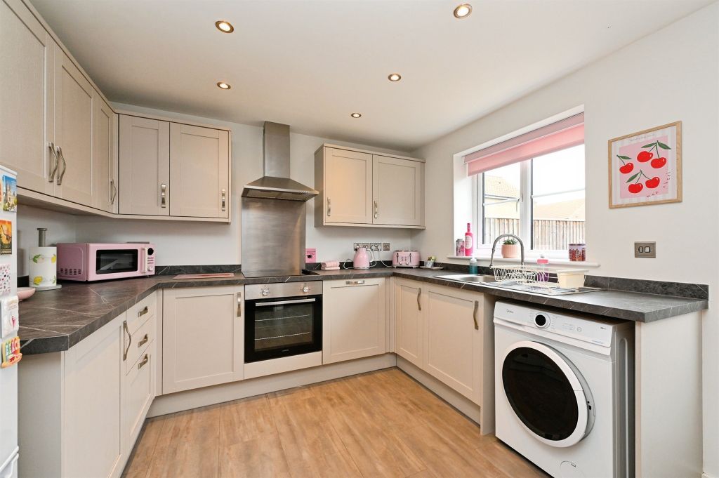 Property photo 3 of 18