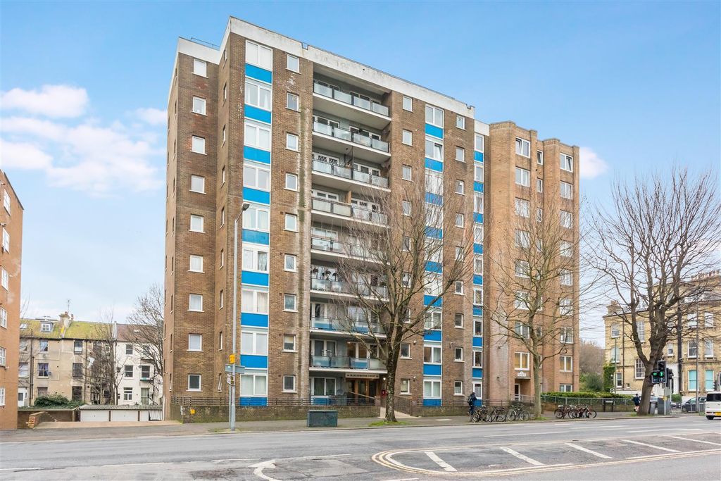Property photo 1 of 8 Oujd_Nuts0Aygwaunasa0Q.Jpg