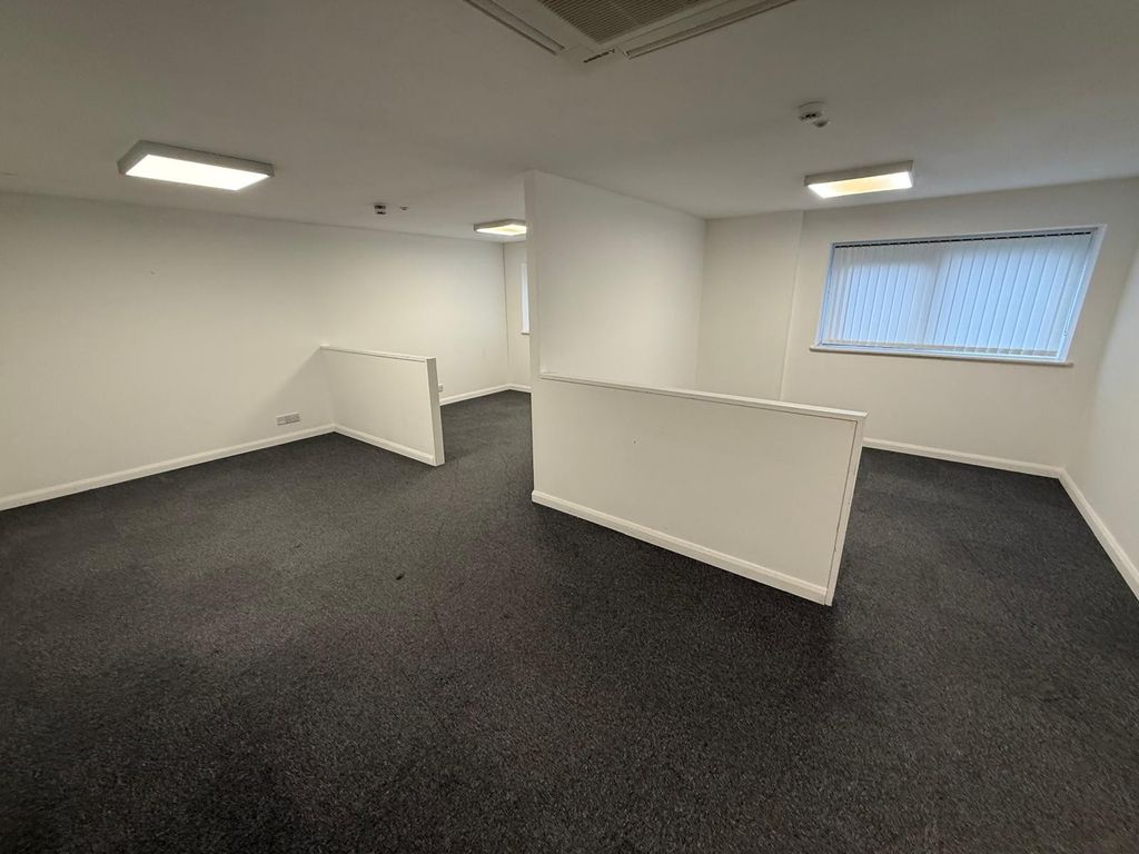 Property photo 1 of 4