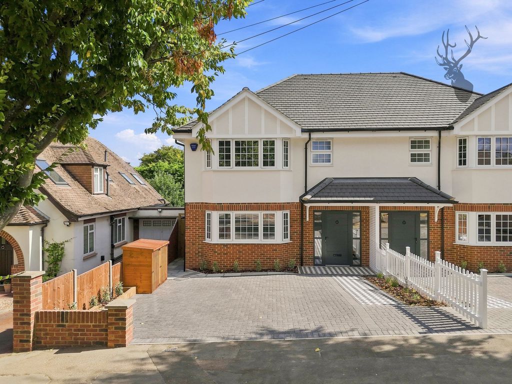 Property photo 1 of 40