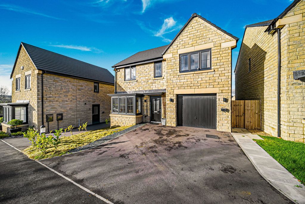 Property photo 1 of 49