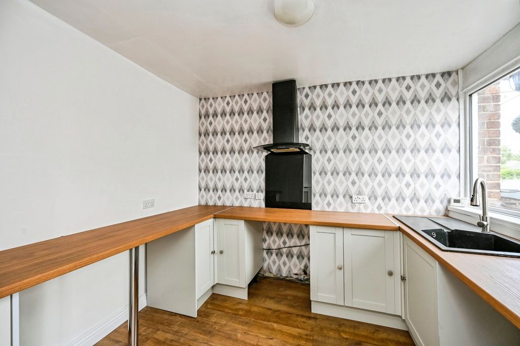 Property photo 3 of 14 Pbox-Img.Jpg