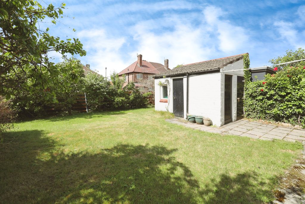 Property photo 2 of 15