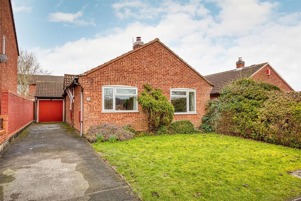 Property photo 1 of 12