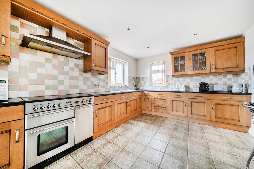 Property photo 3 of 27 1278289 (5)