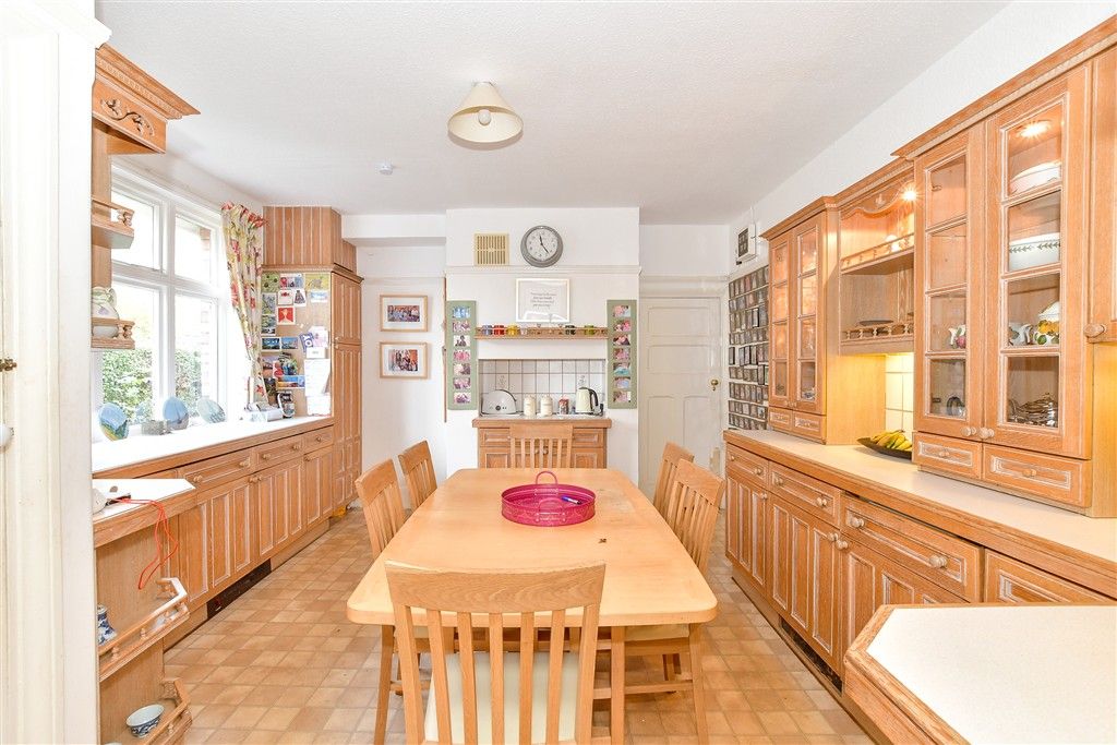 Property photo 1 of 20 Kitchen/Breakfast Room