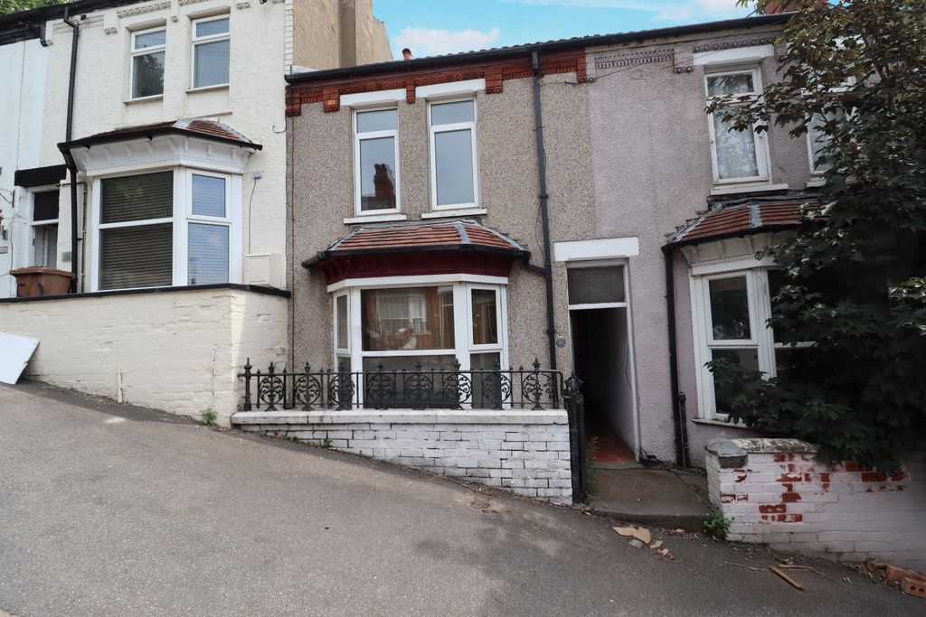 Property photo 1 of 10