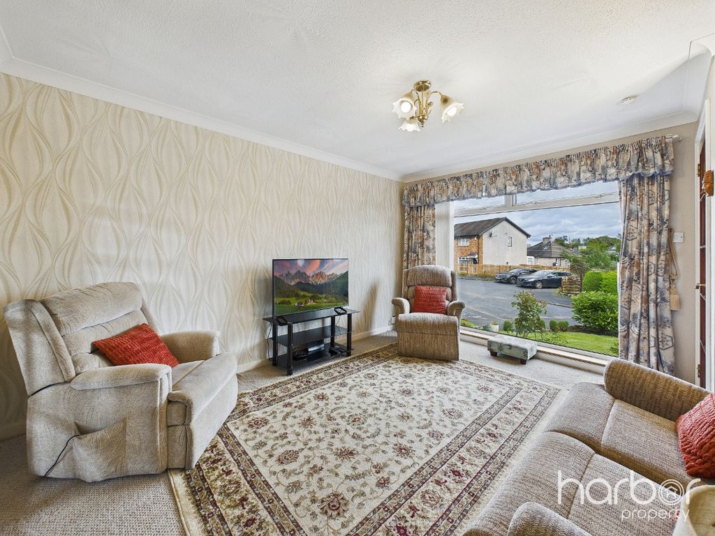 Property photo 2 of 17 4496504