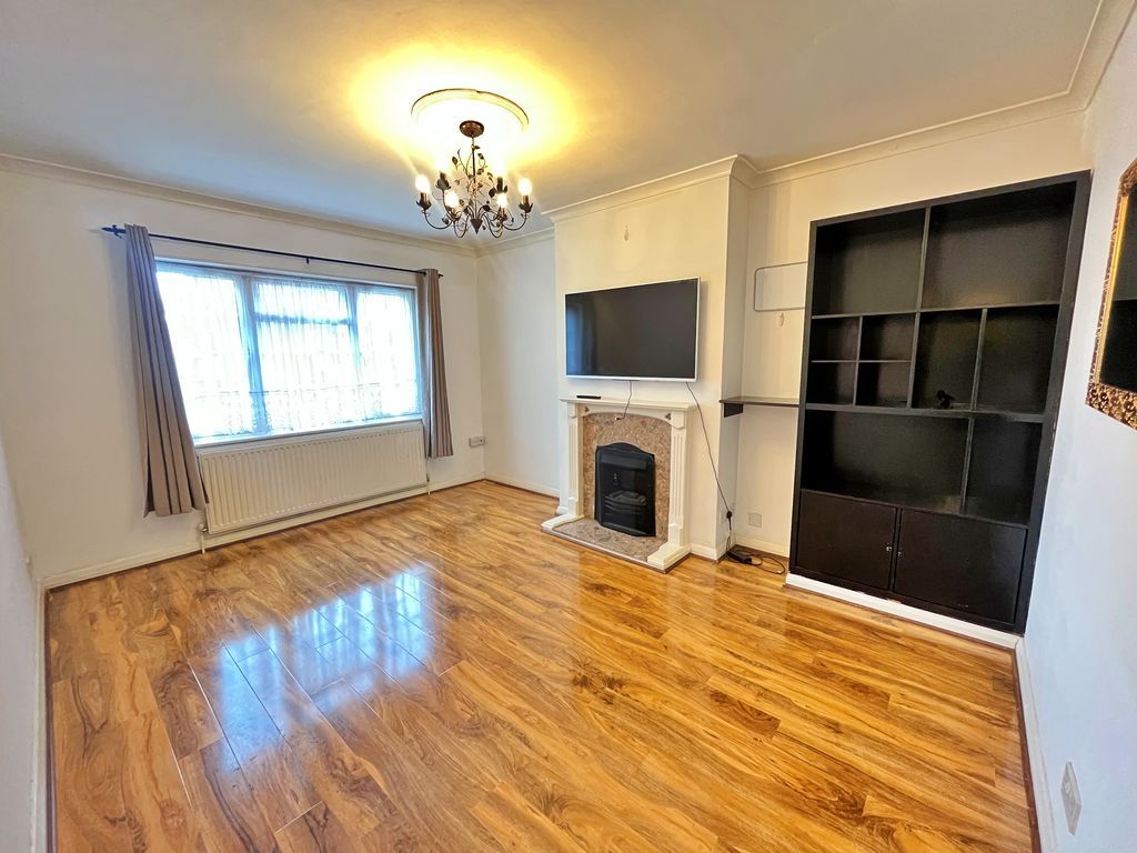 Property photo 2 of 10 Photo 8