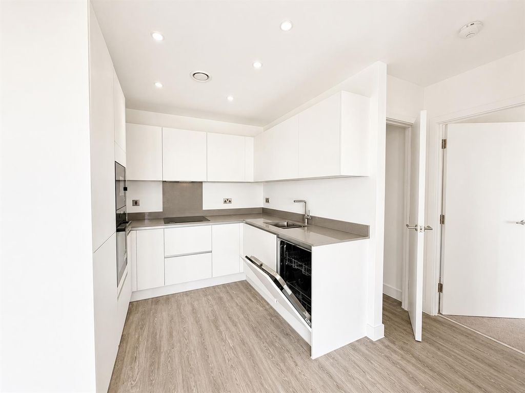 Property photo 2 of 12 Kitchen 2.Png