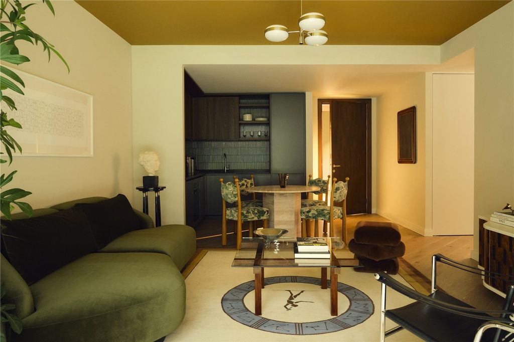 Property photo 1 of 18 Living Dining
