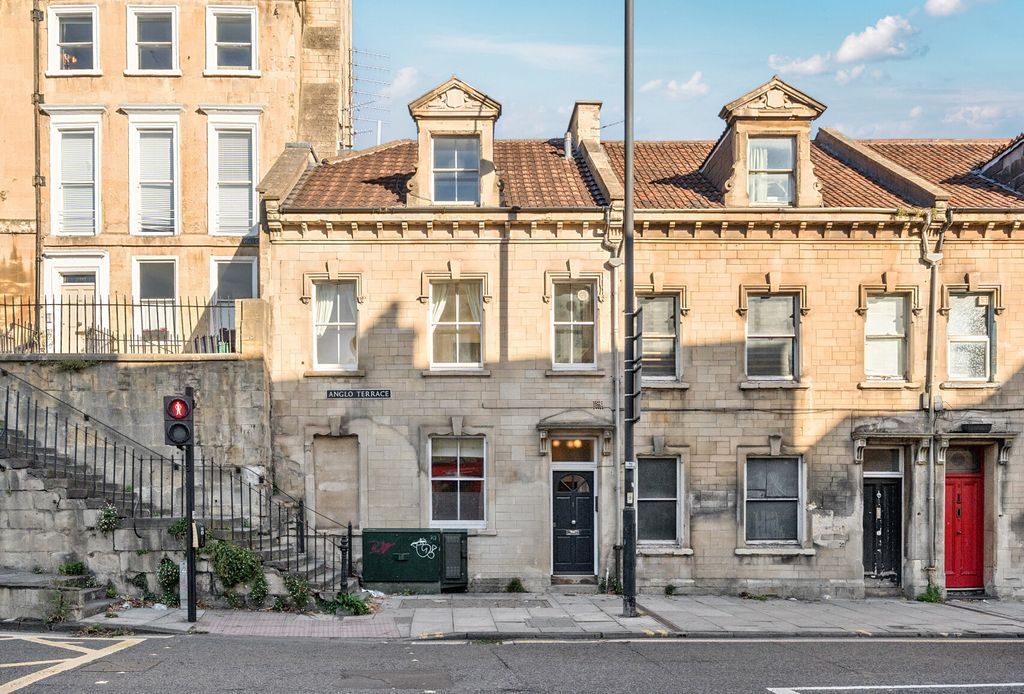 Property photo 1 of 8 1-1359087-1-68d50...