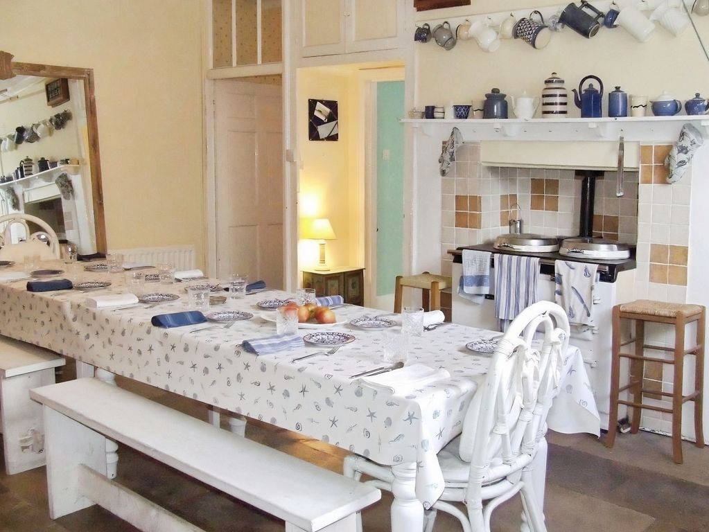 Property photo 2 of 24