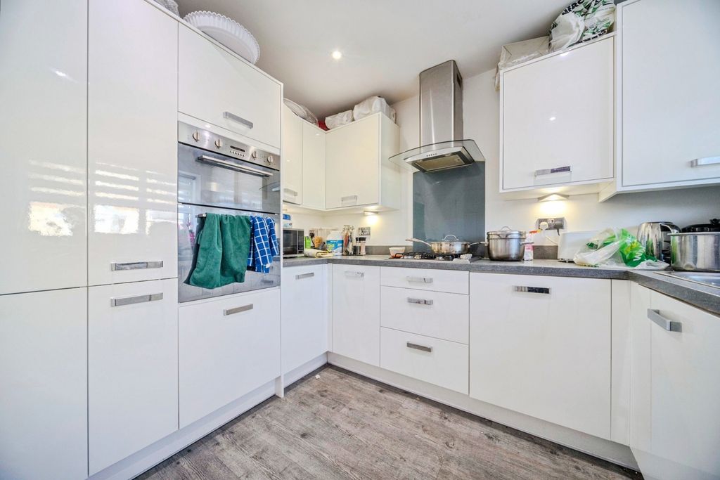 Property photo 2 of 20 Pbox-Img.Jpg