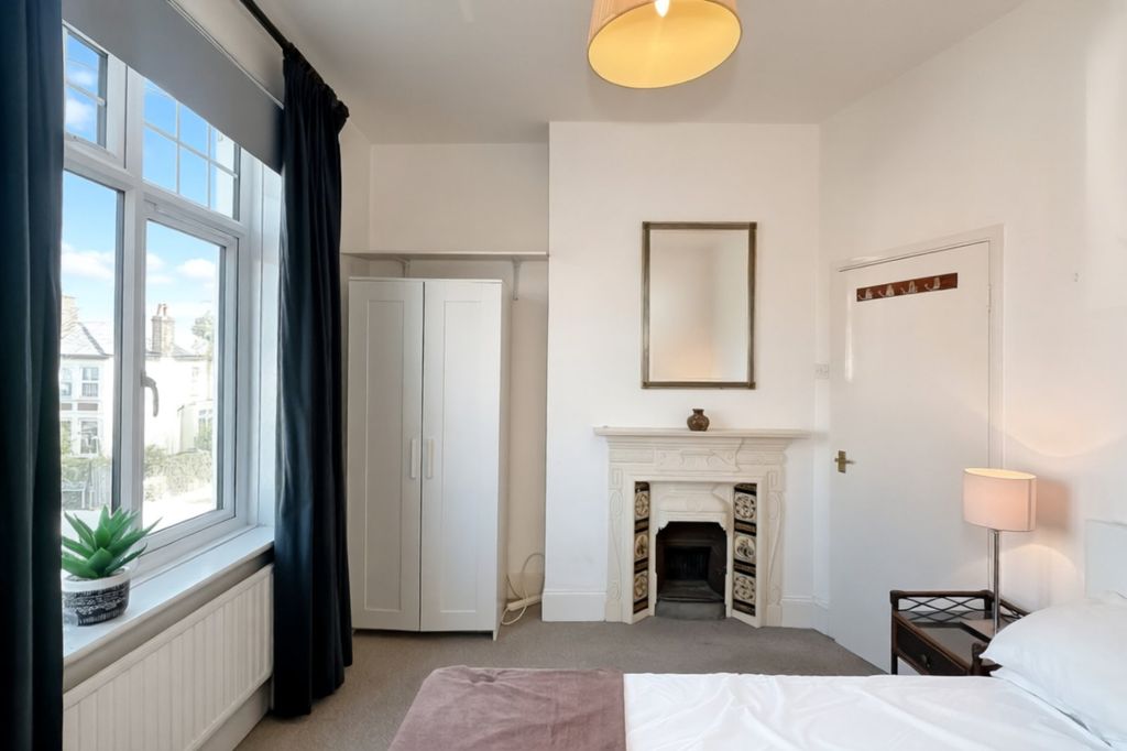 Property photo 2 of 14 Picture No. 74