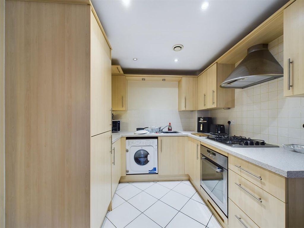 Property photo 2 of 9