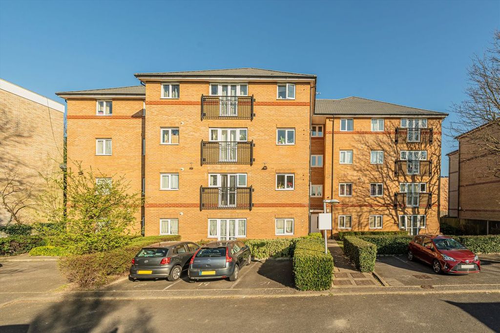 Property photo 1 of 6