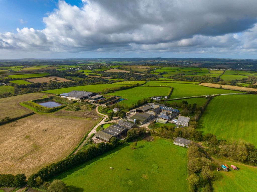 Property photo 3 of 31 Trewothack Farm