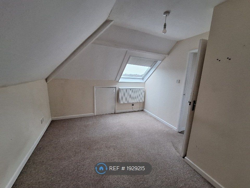 Property photo 3 of 4