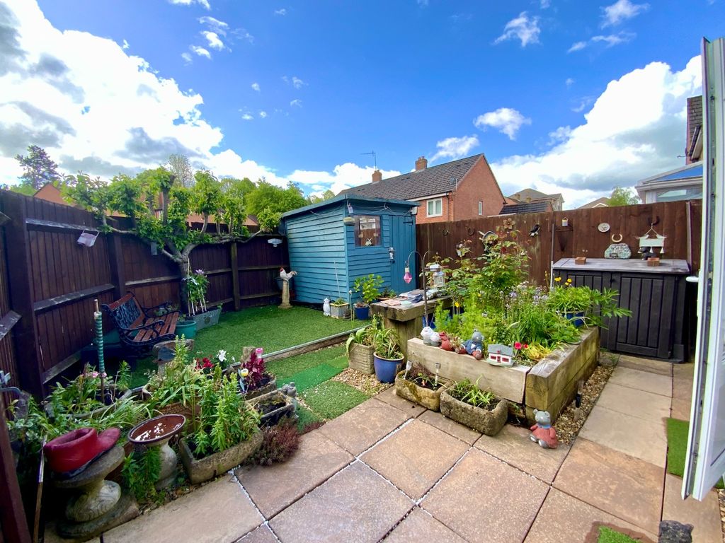 Property photo 2 of 12 5176181