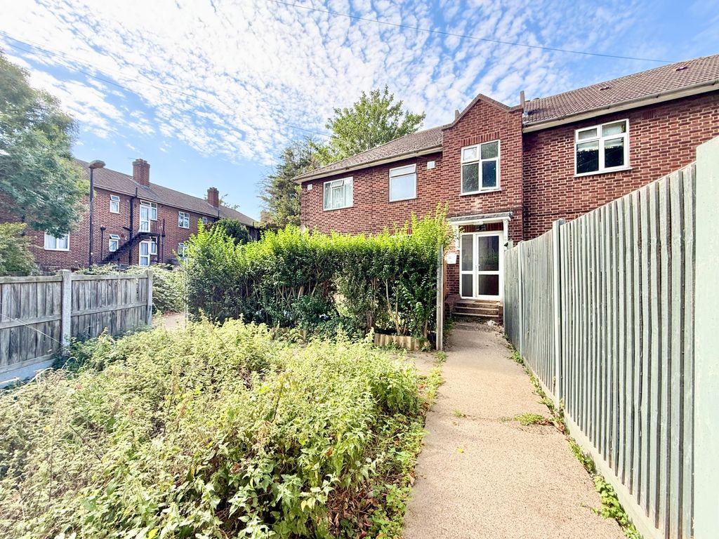 Property photo 2 of 21