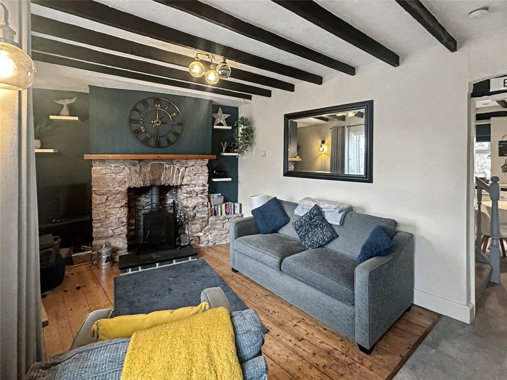 Property photo 3 of 17 3 - Picture No. 12