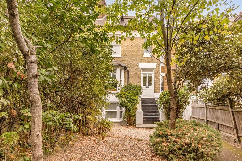 Property photo 1 of 4