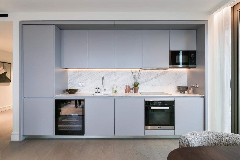 Property photo 2 of 19 Image