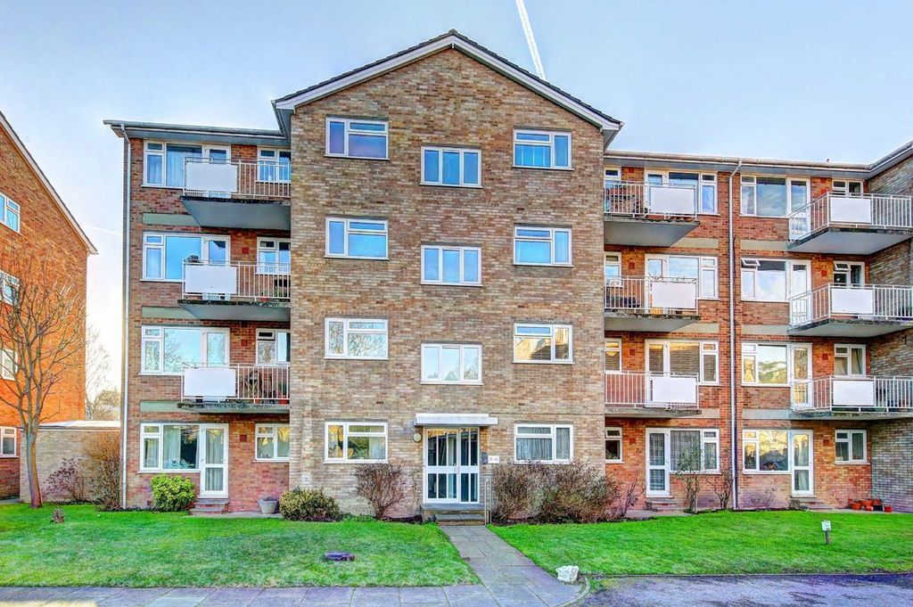 Property photo 1 of 4