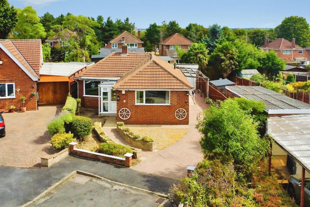 Property photo 1 of 21