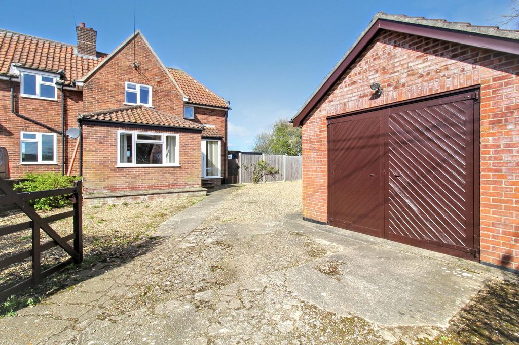 Property photo 1 of 23