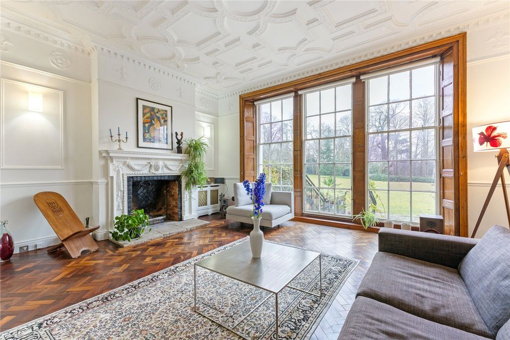 Property photo 2 of 14 Drawing Room
