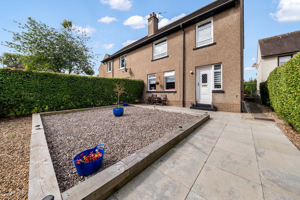 Property photo 1 of 40