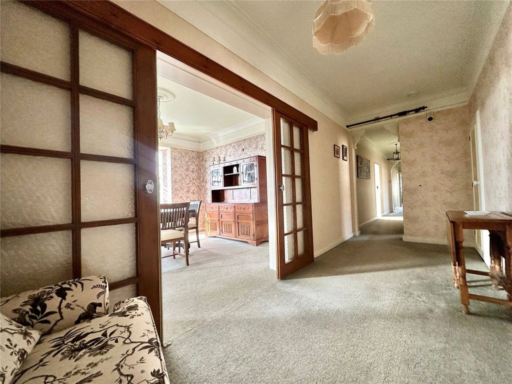 Additional image 13 of 4 bed flat for saleKepplestone, Staveley Road, Meads, Eastbourne BN20