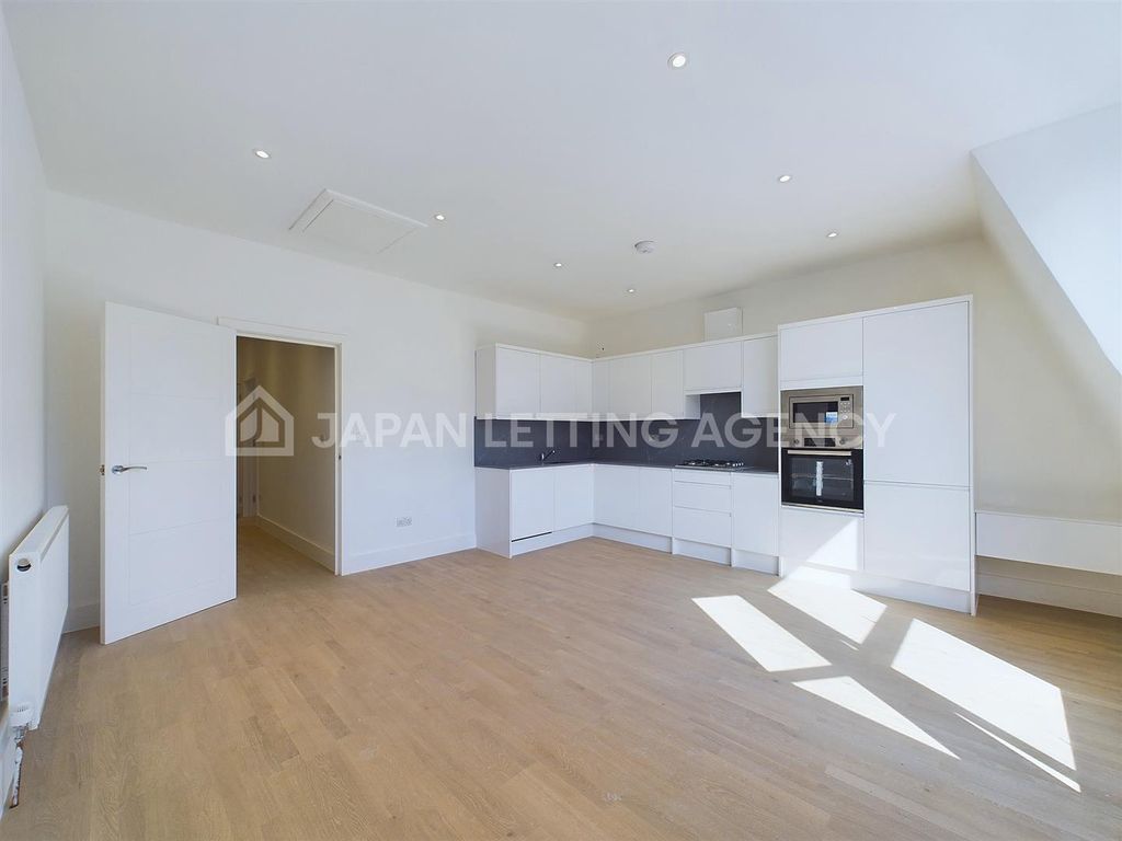 Property photo 2 of 5 Cam02206G0-Pr0102-Still003.Jpg